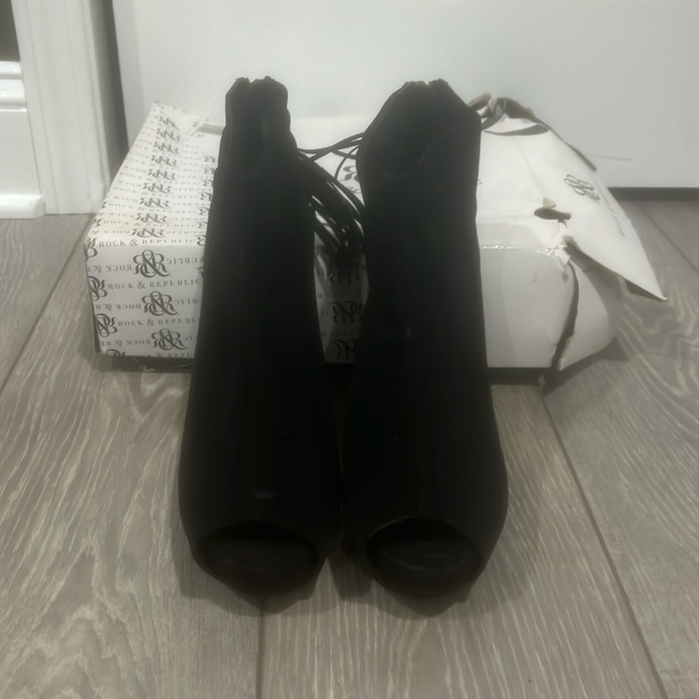 Rock & Republic Open Toe Booties